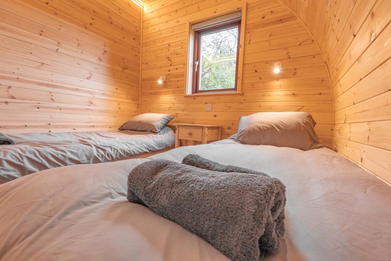 Cosy And Eco-Friendly Cabins Next To 16Th Century Pub Newmarket (Suffolk) Exterior foto